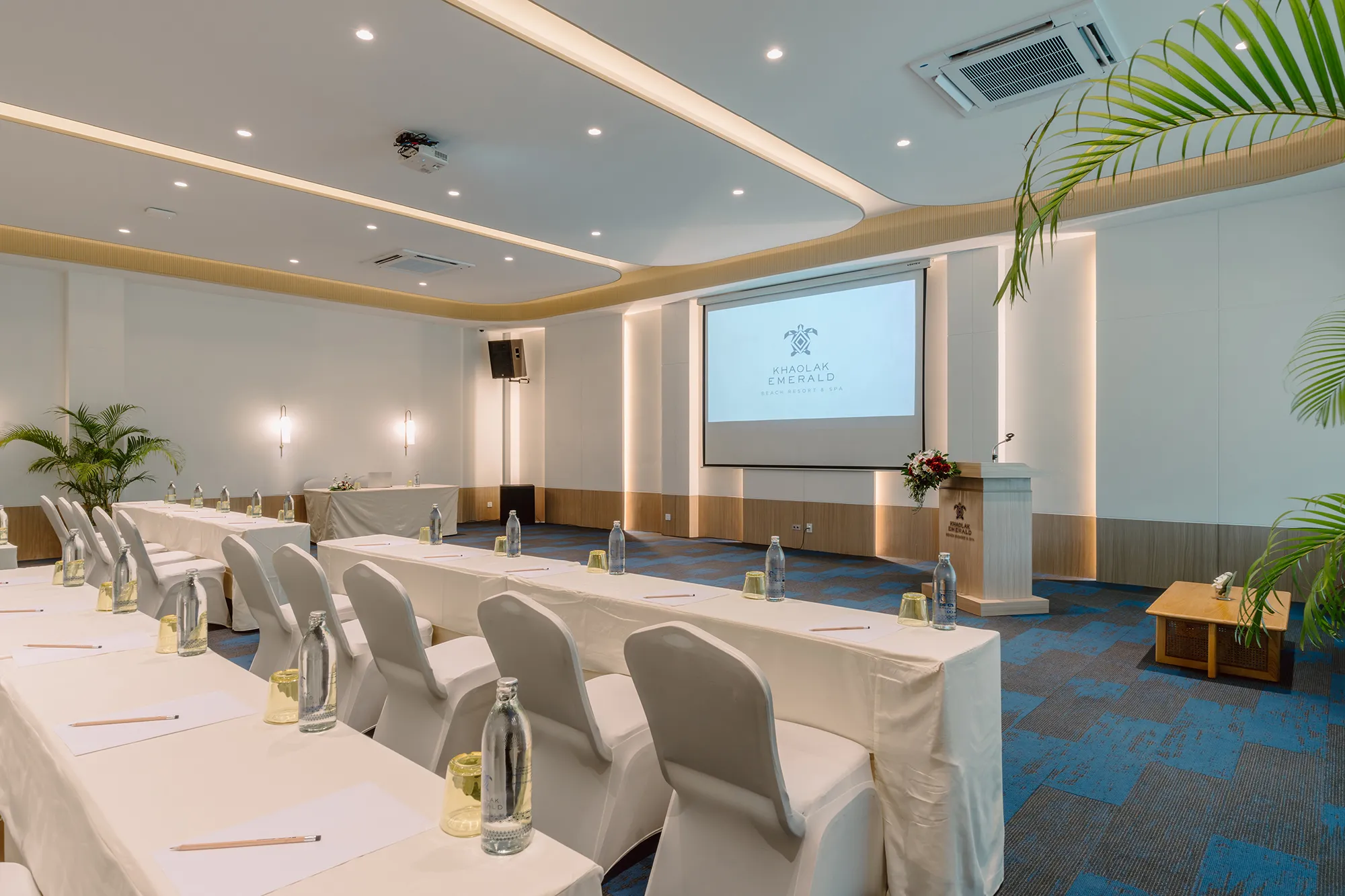 04.-Meeting-Room-converted-from-jpg