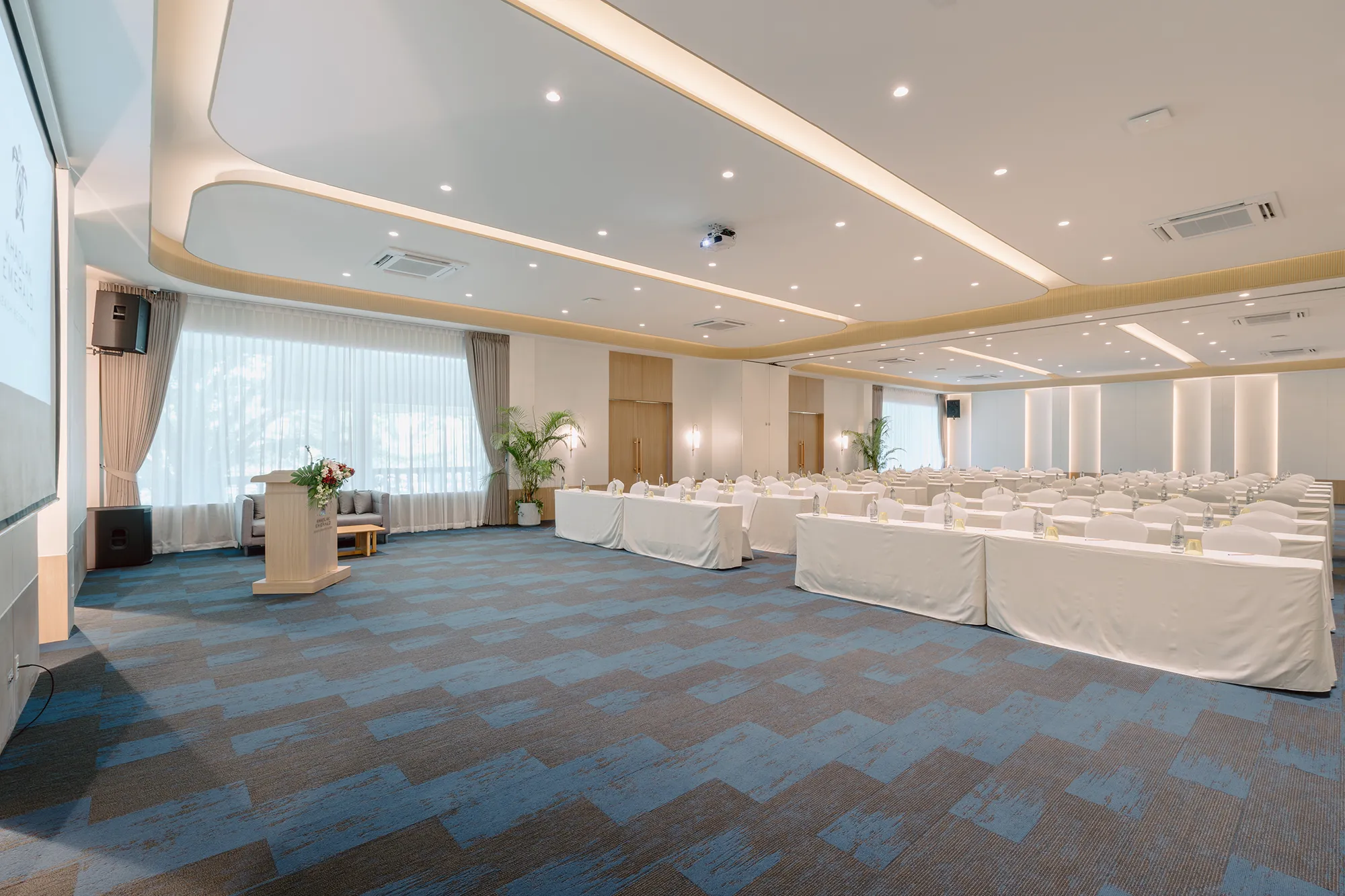 06.-Meeting-Room-converted-from-jpg